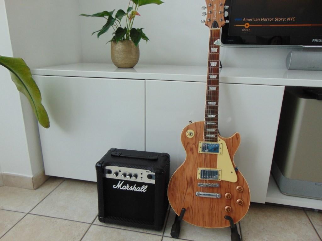 Les Paul Vintage FLP318 + Versterker Marshall MG10CF ., Muziek en Instrumenten, Ophalen, Nieuw