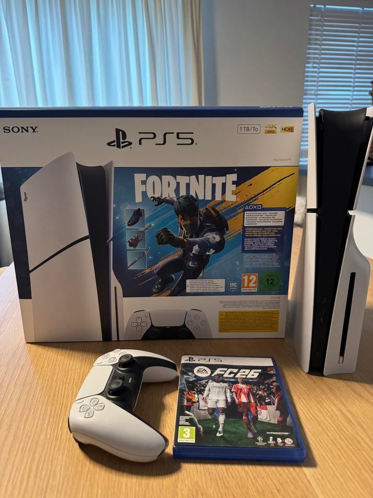 Playstation 5 disc edition 1TB 4 maand oud, Games en Spelcomputers, Spelcomputers | Sony PlayStation 5, Ophalen, Zo goed als nieuw