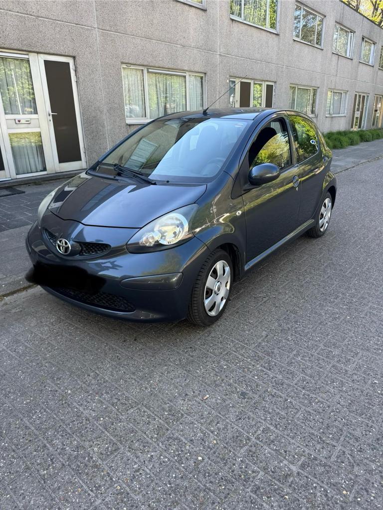 Toyota Aygo al blanco  gekuurd voor verkoop 1,0 benzine, Auto's, Particulier, Euro 4, Aygo, Te koop