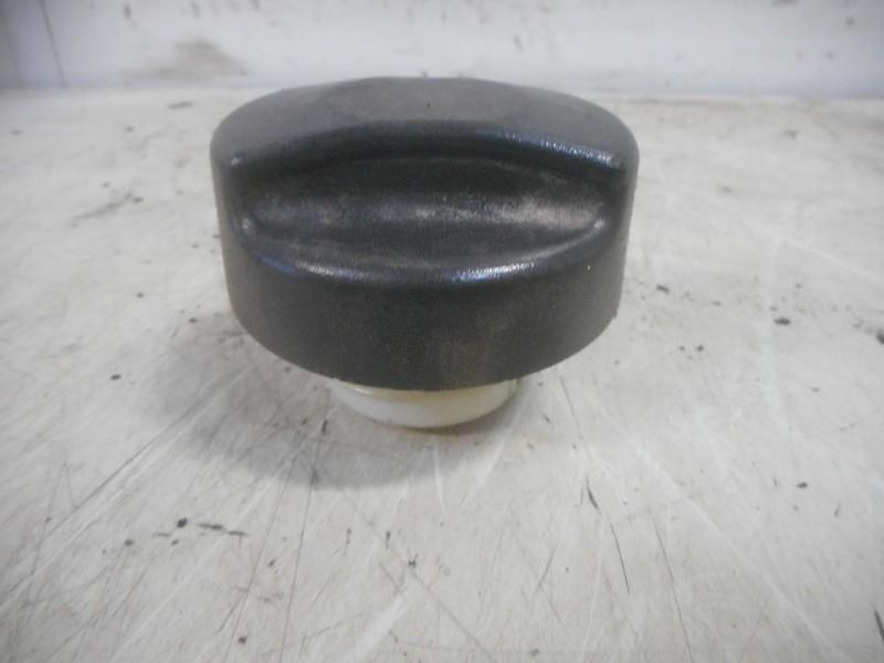 BOUCHON DE RESERVOIR Opel Zafira (F75) (01-1998/07-2005), Autos : Pièces & Accessoires, Utilisé, Opel