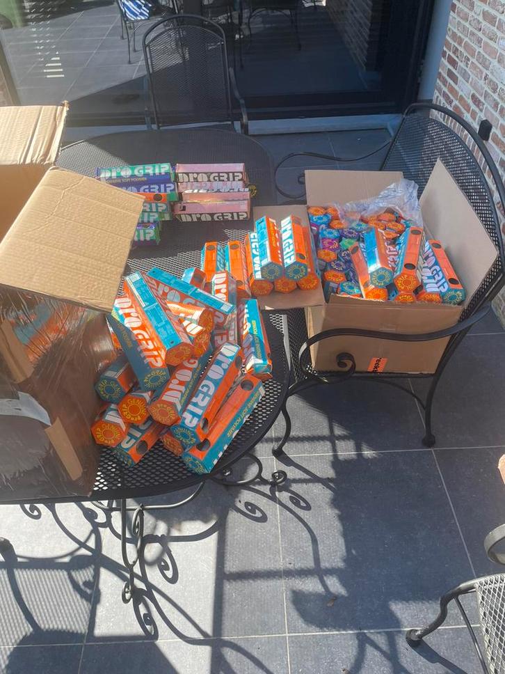 Nos poignées Proma 3a400 pièces, Vélos & Vélomoteurs, Pièces de cyclomoteur | Général, Comme neuf, Enlèvement ou Envoi