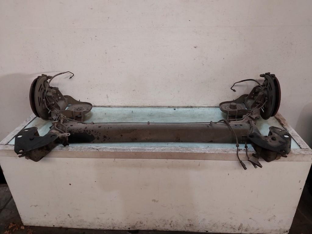 ESSIEU ARRIÈRE FWD ABS Citan (415.6) (|A4153502800|), Utilisé, Mercedes-Benz