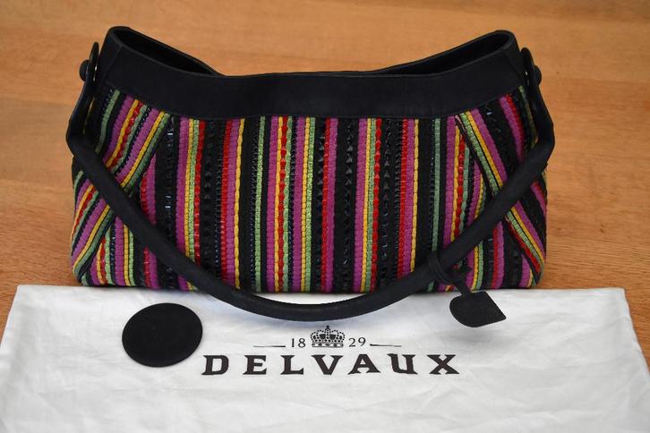 Delvaux Capri – Toile de Cuir Lipstick, Bijoux, Sacs & Beauté, Sacs | Sacs Femme, Comme neuf, Sac à bandoulière, Autres couleurs