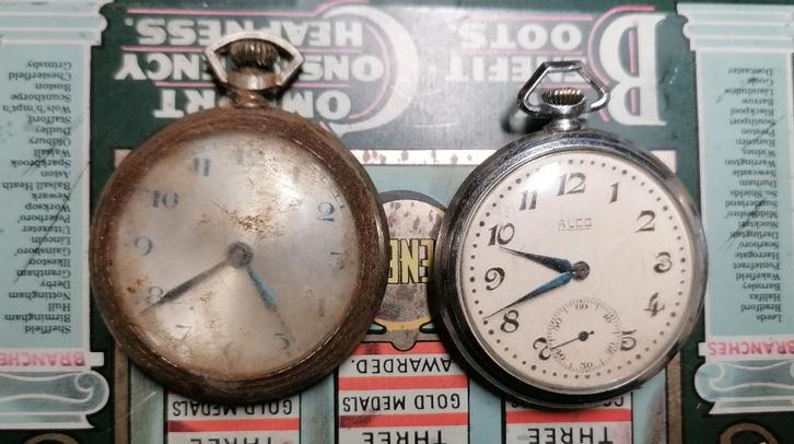 Antieke zakhorloges, Handtassen en Accessoires, Horloges | Antiek, Zakhorloge, Overige merken, Overige materialen, 1930 tot 1960