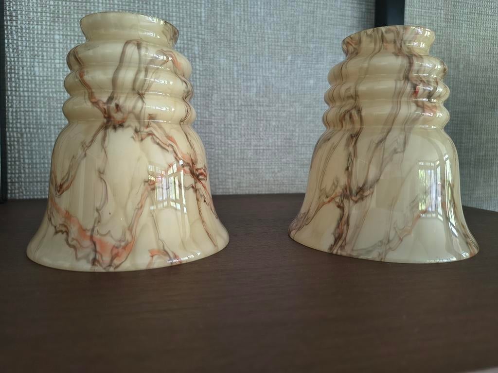 2 mooie lampenkapjes met marmer motief, Ophalen
