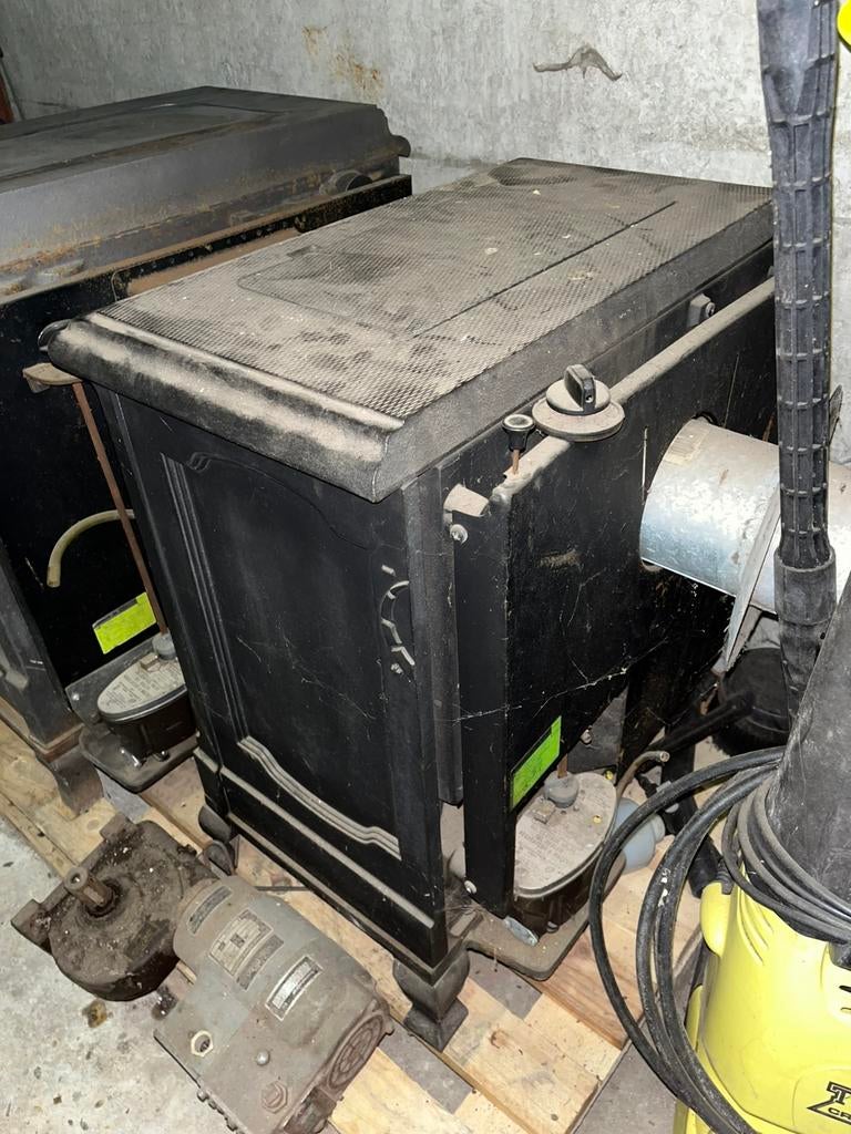 Mazout kachels, Ophalen, Zo goed als nieuw