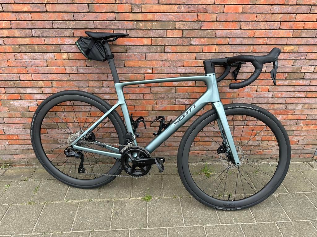 2025 Scott Addict RC 30 L 56, Fietsen en Brommers, Fietsen | Racefietsen, Zo goed als nieuw, Carbon, Ophalen