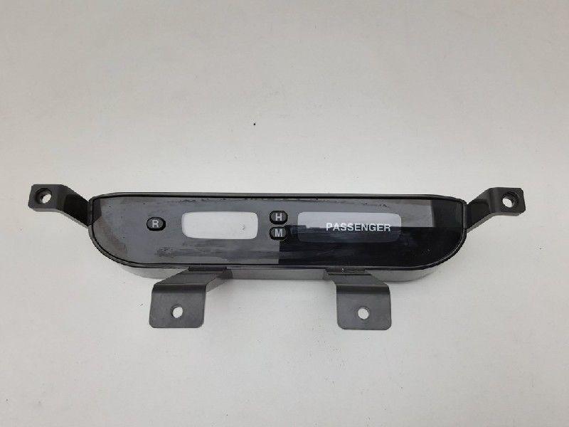 KLOK Kia Carens III (FG) (|945101D100|945101D200|), Gebruikt, Kia