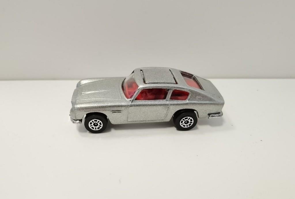 ASTON MARTIN DB6 James Bond 007 CORGI Juniors (GB) Com Neuve, Ophalen of Verzenden, Zo goed als nieuw, Auto