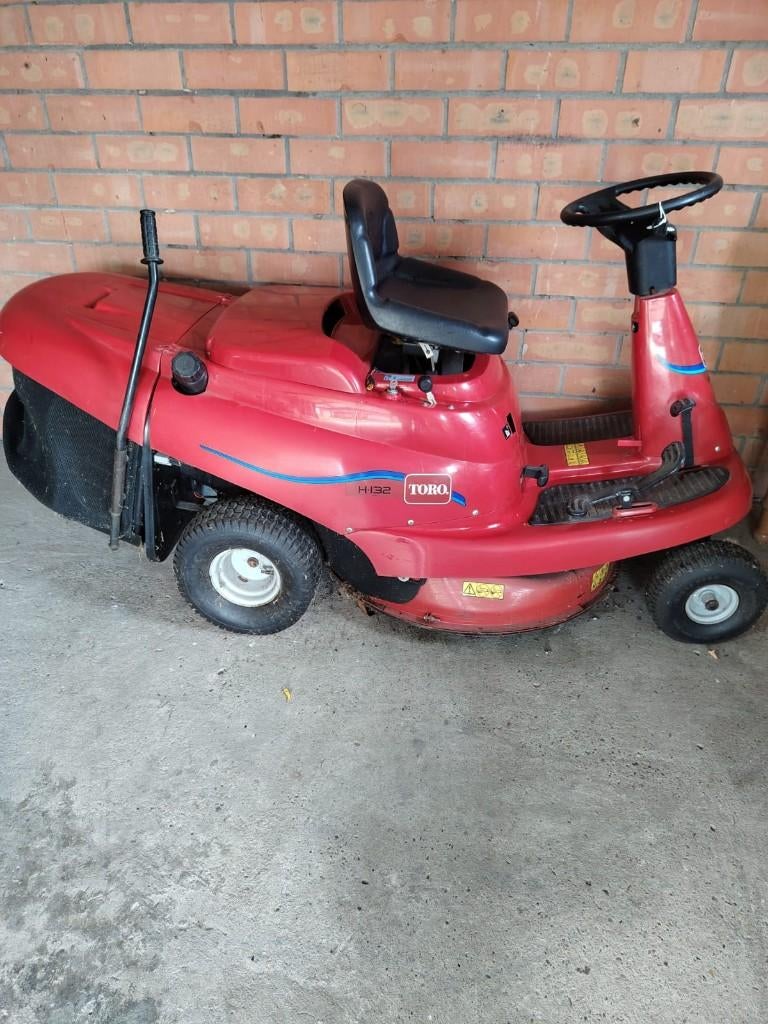 Zitmaaier TORO H-132, Ophalen, Gebruikt, Toro, Versnellingen