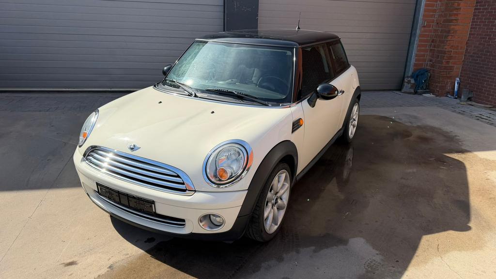 Mini One 1.6 benzine - 2008 - Wit - VEEL OPTIES, Auto's, Mini, Voorwielaandrijving, 4 zetels, Stof, Zwart