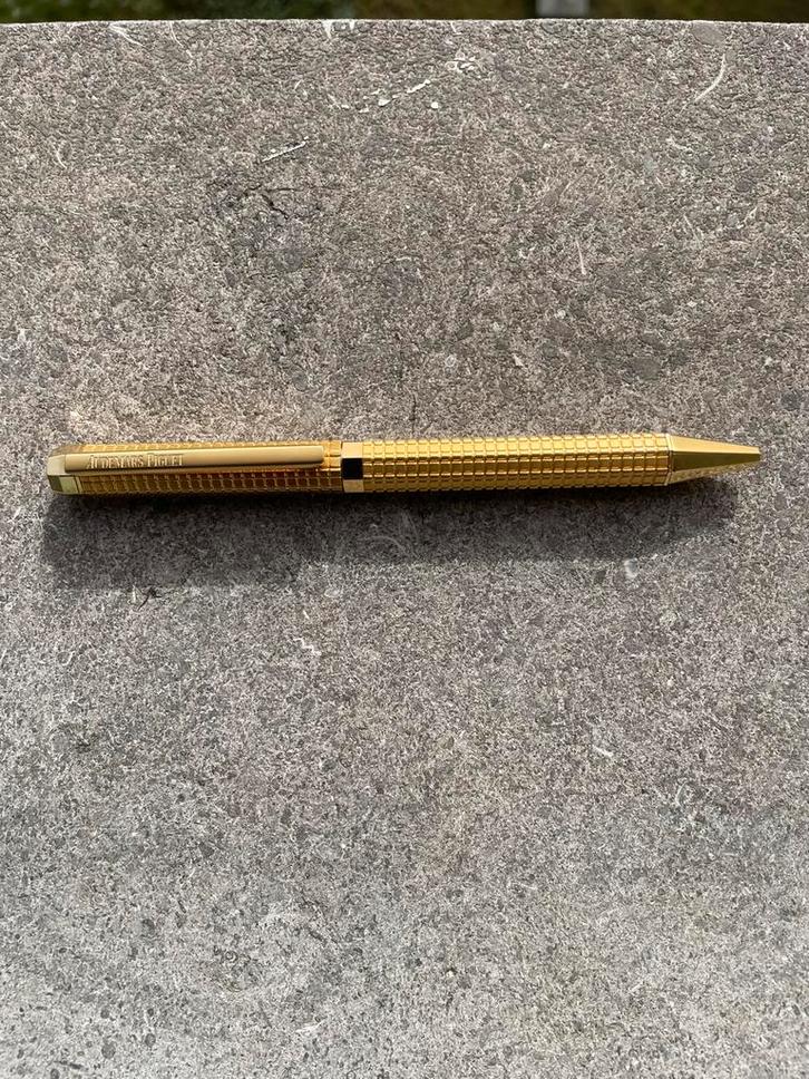 Stylo à bille Audemars Piguet Royal Oak, Collections, Stylos, Comme neuf, Stylo à bille, Enlèvement ou Envoi