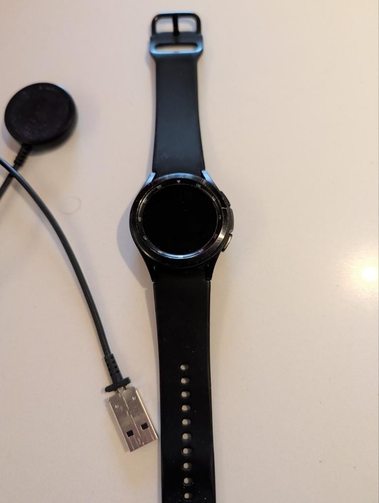 Samsung Galaxy Watch4 Classic, Handtassen en Accessoires, Smartwatches, Zwart, Ophalen