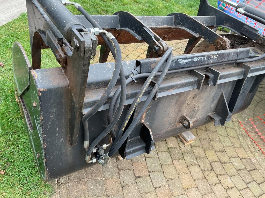 Mestklauw, Zakelijke goederen, Ophalen