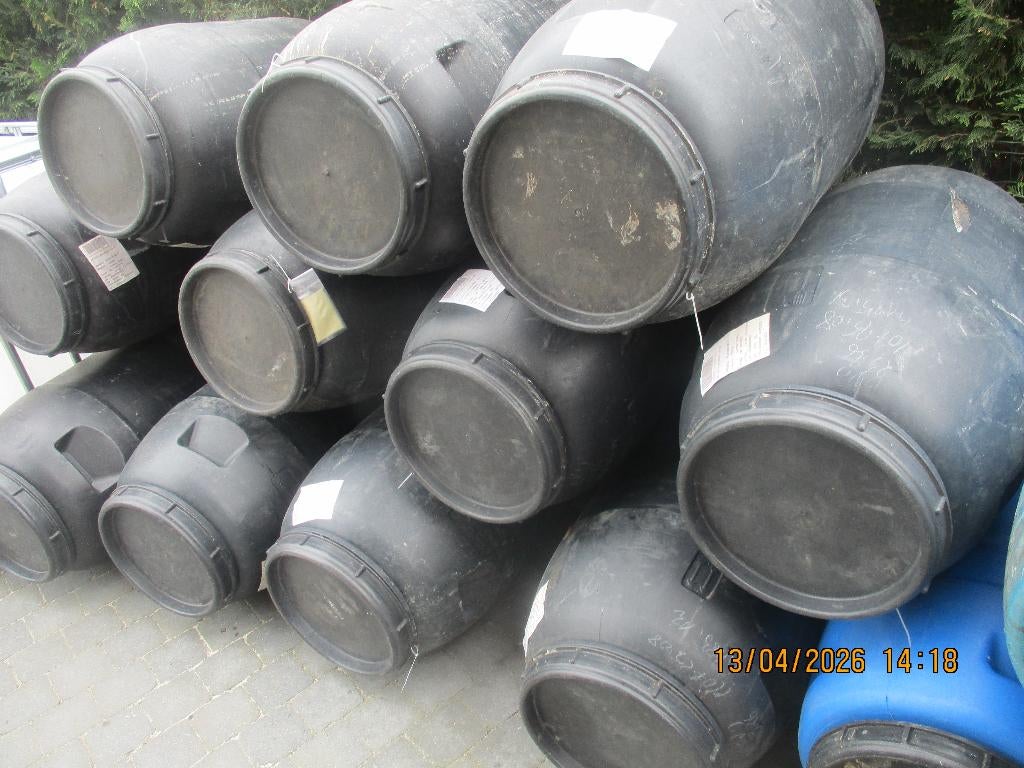 bidons 220 litres, Jardin & Terrasse, Barils de pluie, Enlèvement, Utilisé