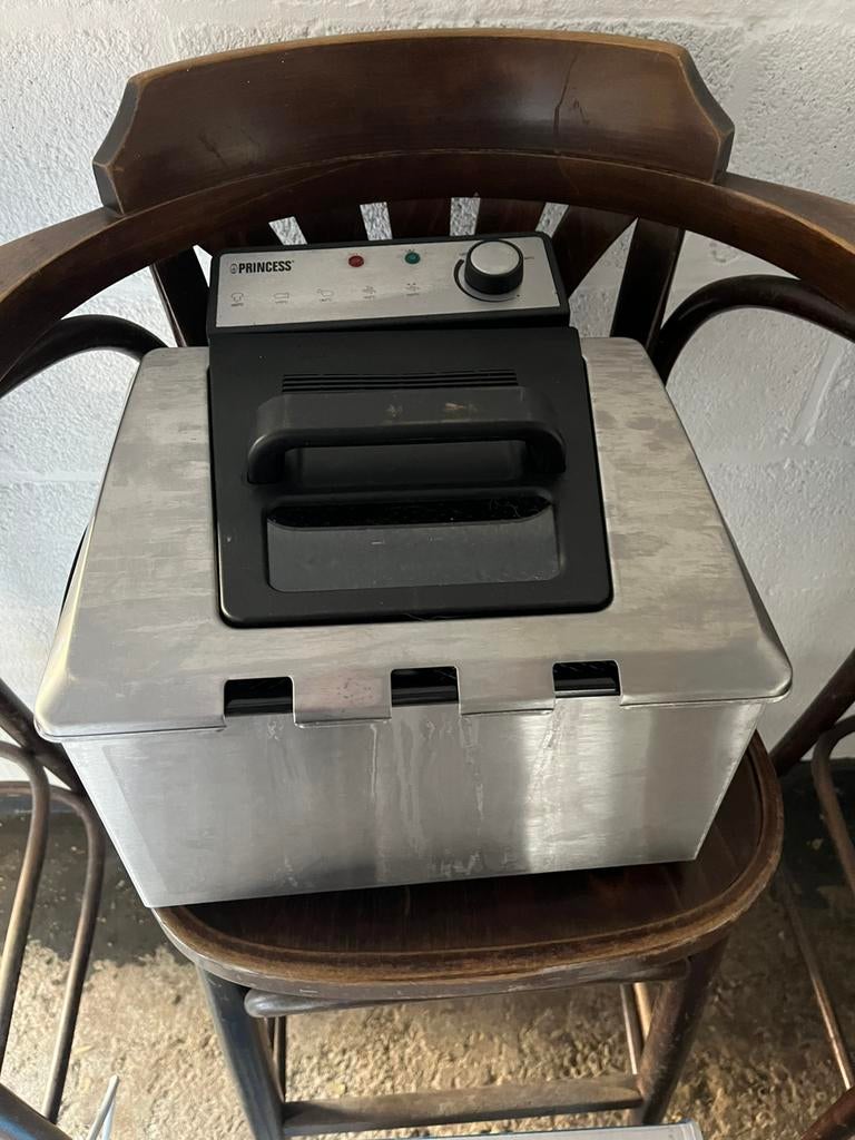 2x friteuse in nieuwstaat, Elektronische apparatuur, Ophalen