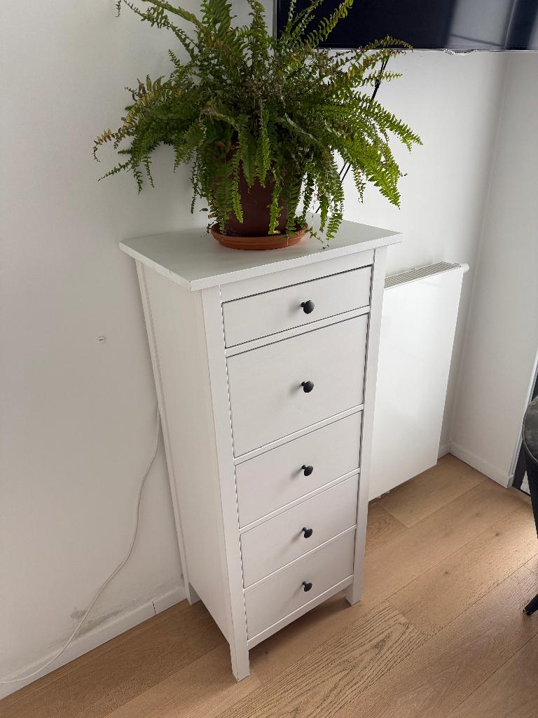 Witte ladekast / opbergkast – 130 x 50 x 25 cm, Huis en Inrichting, Kasten | Ladekasten, Ophalen, Gebruikt, 5 laden of meer, 100 tot 150 cm