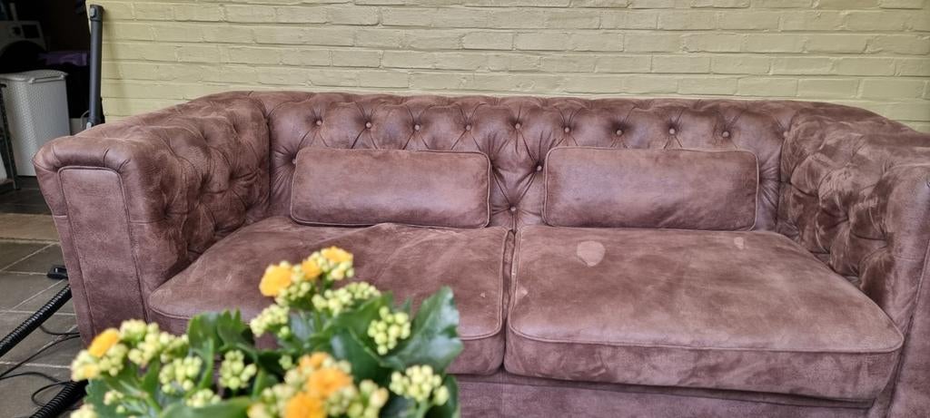 Zetel Chesterfield, Enlèvement