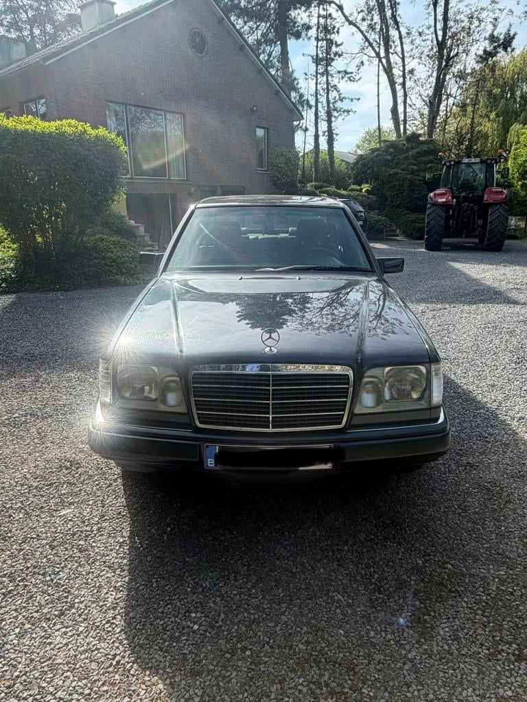 Mooie Mercedes 250 uit 1995 te koop!, Autos, Mercedes-Benz, Autres modèles, Achat, 4 portes, Boîte manuelle