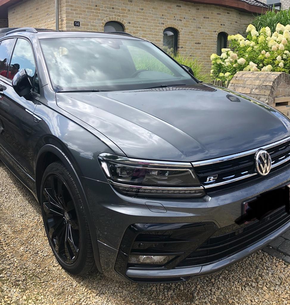 Volkswagen Tiguan 2.0 TDI SCR Plantinum DSG, Autos, Volkswagen, Cuir, Argent ou Gris, Achat, Noir