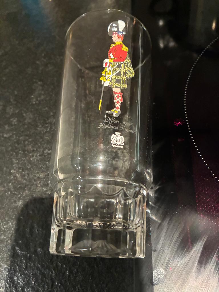 Whisky glazen, Ophalen