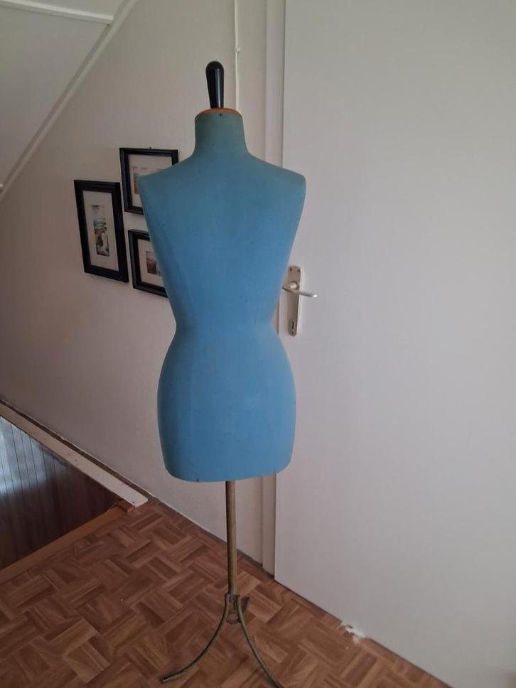 Paspop maat 38 / vintage hout/linnen /metalen schroefvoet, Hobby & Loisirs créatifs, Couture & Fournitures, Mannequin, Enlèvement