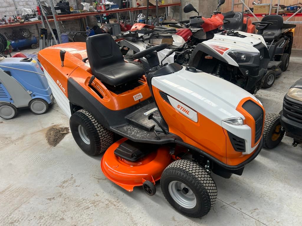 Stihl rt6127 zl tractor grasmaaier, Ophalen of Verzenden, Gebruikt, Opvangbak, 120 cm of meer