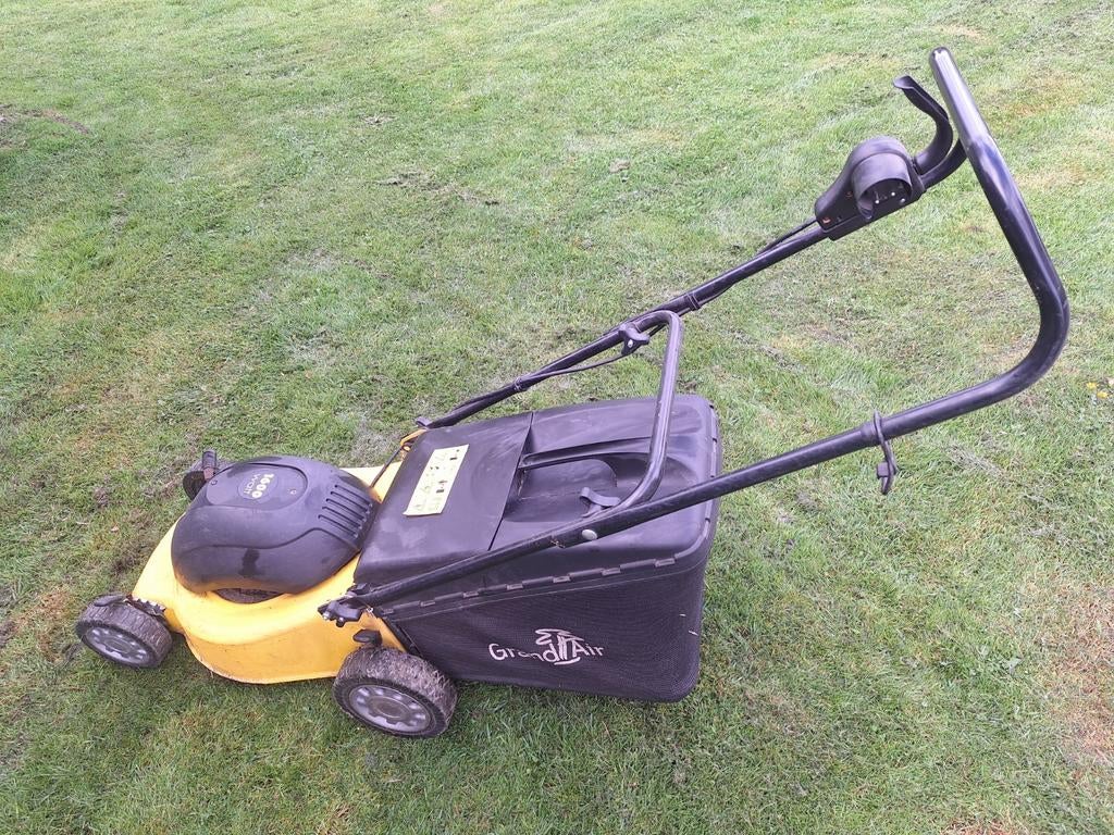 Elektrische grasmaaier, Ophalen