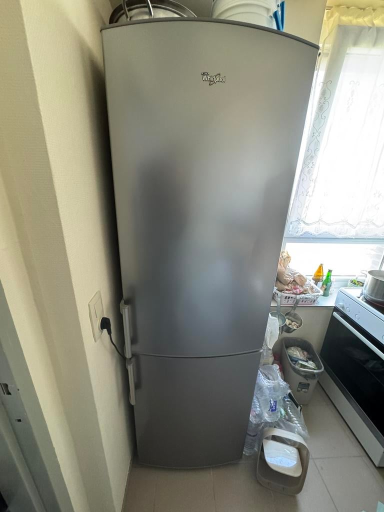 Frigo Whirlpool à vendre, Avec compartiment congélateur, 160 cm ou plus, Enlèvement, Utilisé