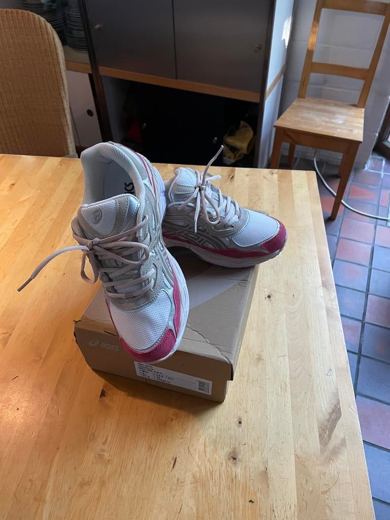 Asics gel nyc rose, Enlèvement ou Envoi, Comme neuf, Chaussures