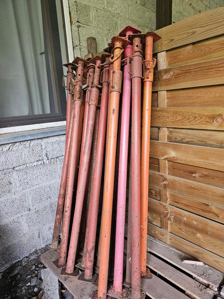 Bouwstempels, Ophalen