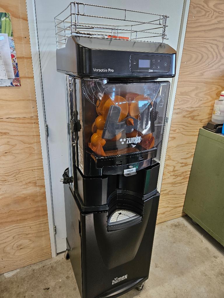 Zumex Versatile Pro sinaasappelpers, Ophalen of Verzenden, Zo goed als nieuw, Elektrisch, Citruspers