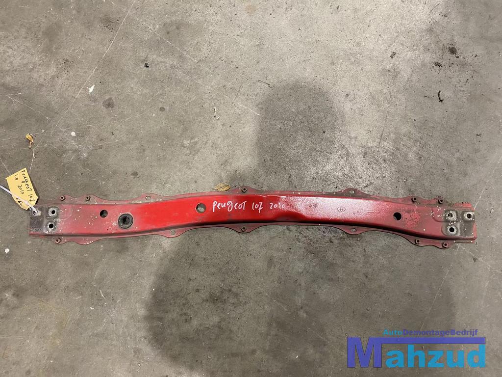 PEUGEOT 107 C1 Bevestigingsplaat onder voor frontplaat 05-14, Taurusavenue 1
2132 LS  Hoofddorp, NL, Contact.group@renault.com