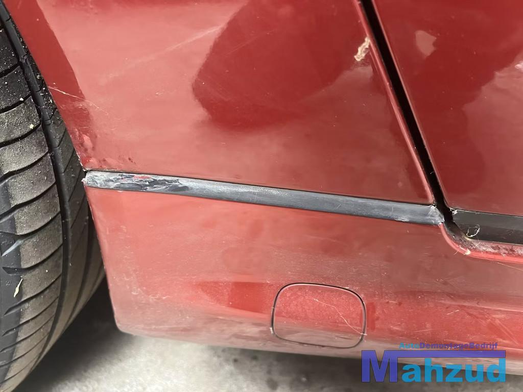 MERCEDES SLK R170 recht achter zijskirt rubber 2000-2004, Mercedes-Benz, Utilisé, Mercedesstrasse 120
70372  Stuttgart, DE, Dialog@mercedes-benz.com