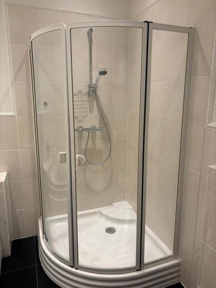 Sanitair pakket: douchecabine, bad, wc, wastafel, bidet, Huis en Inrichting, Badkamer | Complete badkamers, Zo goed als nieuw