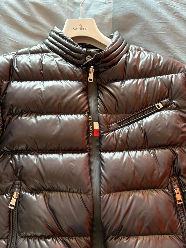 Veste/doudoune entre saison  MONCLER DIST  impeccable, Kleding | Heren, Jassen | Winter, Ophalen