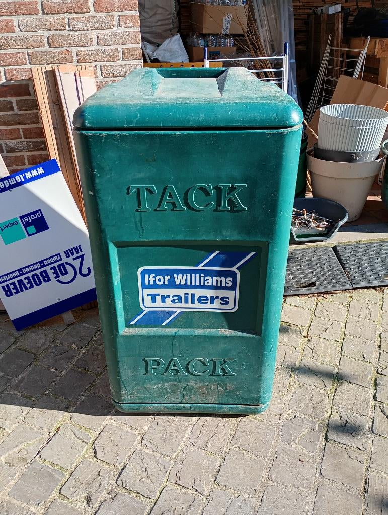 zadelkast ifor williams, Ophalen, Gebruikt, Polyester