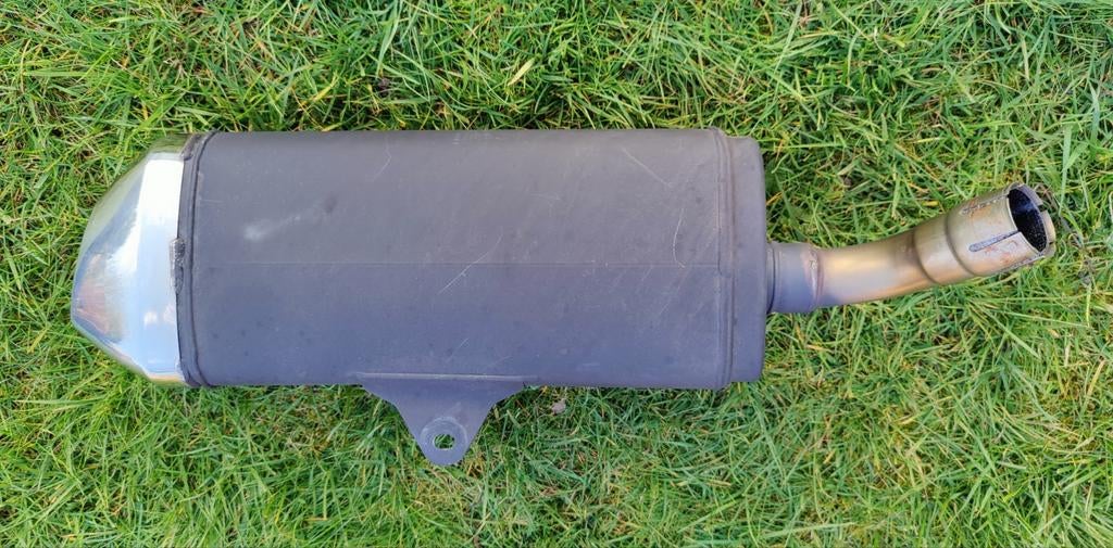 Uitlaatdemper Suzuki SV650 2017. Kort gebruikt. 25 euro, Ophalen, Suzuki