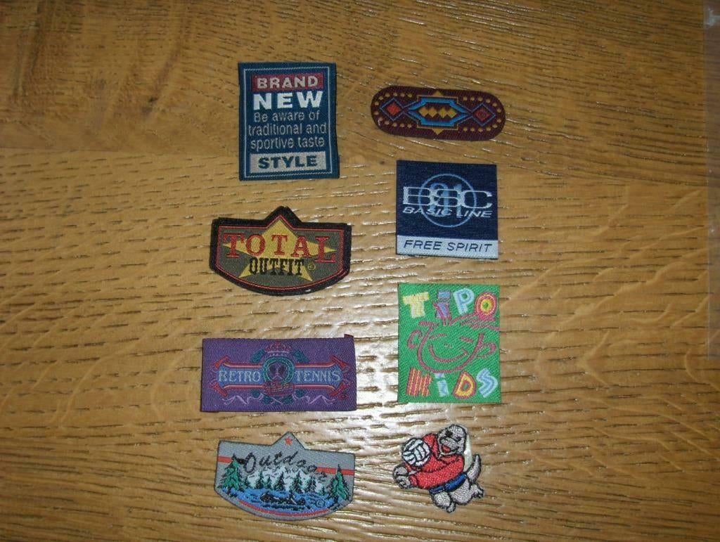 Lot de 26 écussons a coudre pour 10 euros., Hobby en Vrije tijd, Naaien en Fournituren, Ophalen of Verzenden, Nieuw, Applicatie