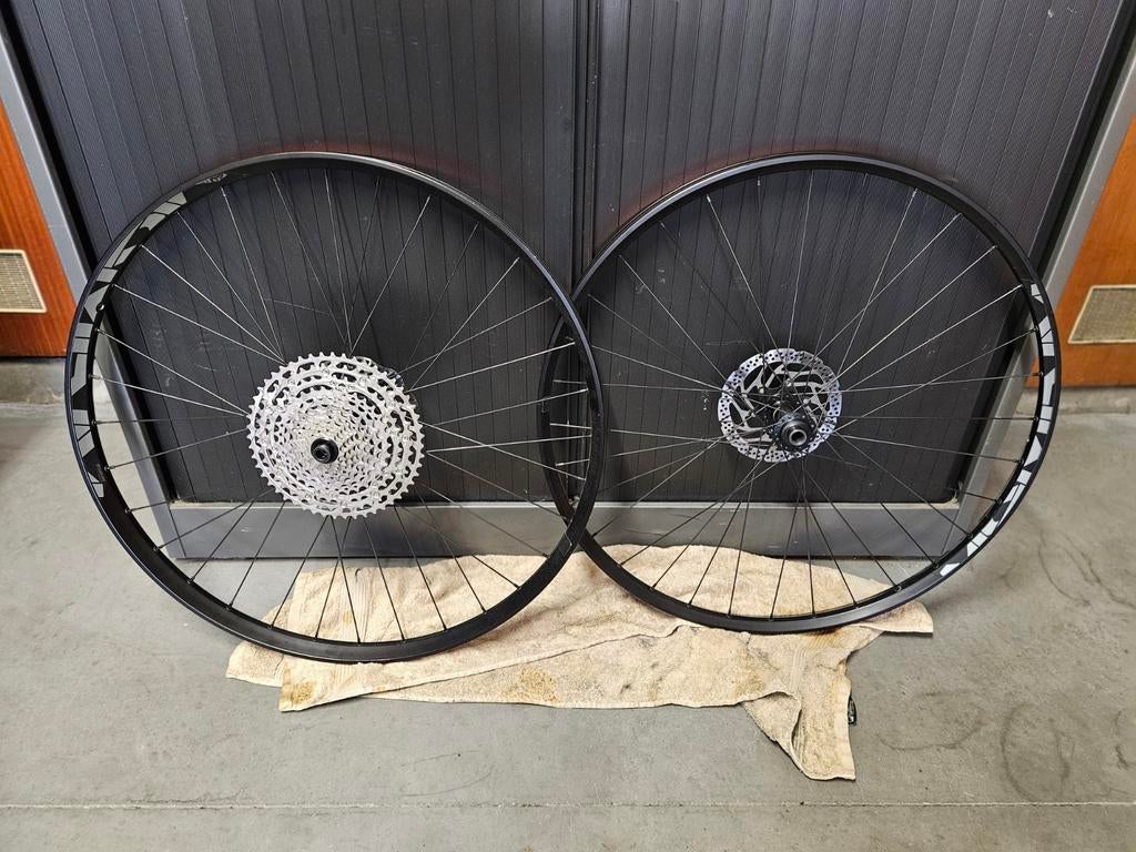 Wielset Blackjack MTB (Shimano hub), Ophalen of Verzenden, Zo goed als nieuw, Aluminium