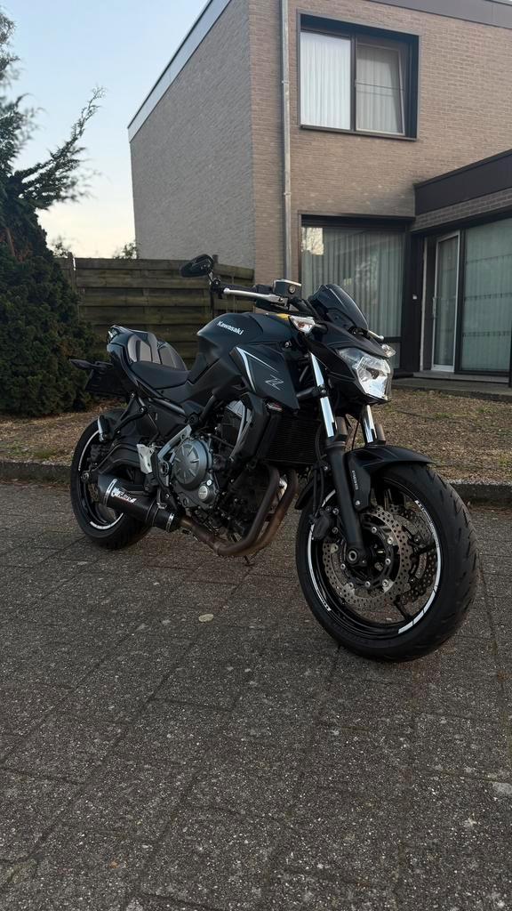 Kawasaki z650 35kw | PLEINE PUISSANCE | 2017 | 7500 km, Motos, Motos | Kawasaki, Particulier, Naked bike, 12 à 35 kW, 2 cylindres