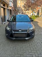 Ford Focus 1.6i 2014 avec 125 000 km en version titane, Autos, Focus, Euro 5, 5 portes, Bluetooth