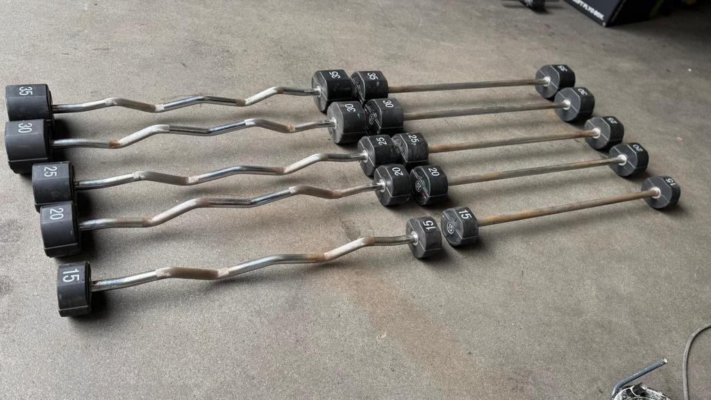 Lifemaxx Ez Barbell,Rechte Barbells 15kg,20kg,25kg,30kg,35kg, Sports & Fitness, Équipement de fitness, Comme neuf, Enlèvement