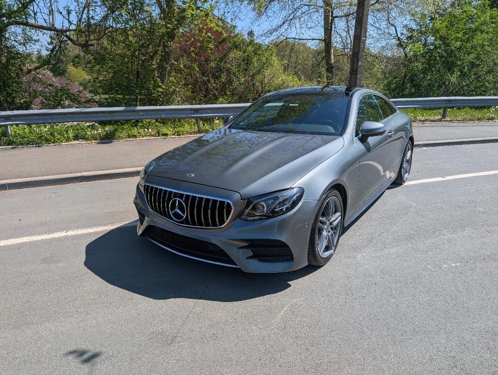 Mercedes-Benz-220d-Coupe-AMG-Toit Pano-Cuir-Widscreen, Autos, Cuir, Argent ou Gris, Achat, Euro 6
