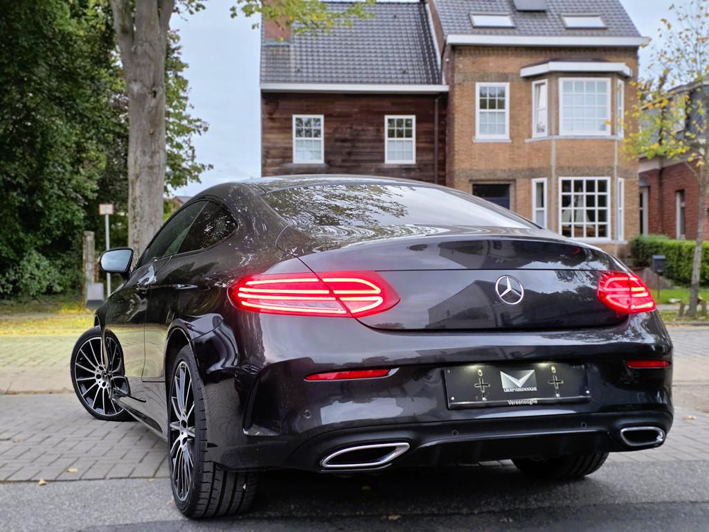 Mercedes-Benz C-Klasse 220 d/FACELIFT/AMG PACK/BTW AUTO, Autos, Argent ou Gris, Achat, Entreprise, Carnet d'entretien