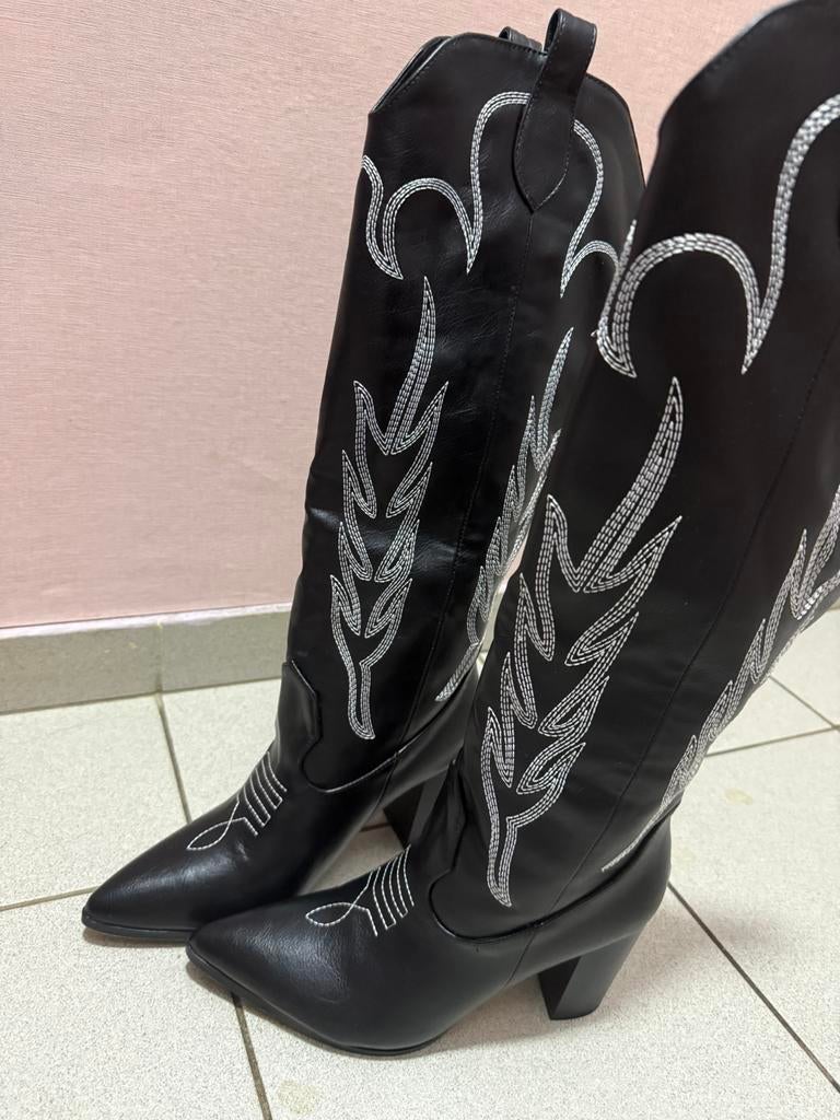 Bottes de cowboy taille 40 NEW 30€, Enlèvement, Comme neuf, Noir
