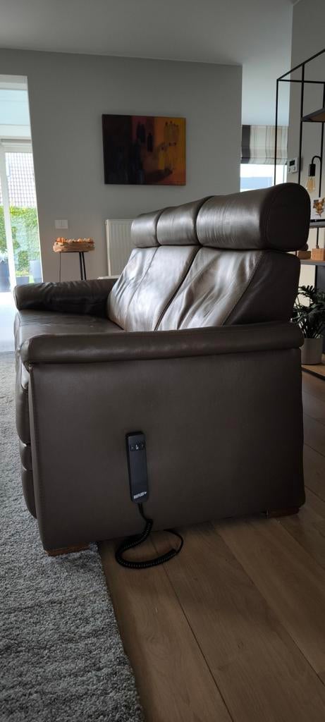 Lederen salon, 3 zit met relax en 2 zit in goede staat, Ophalen