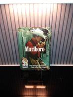 marlboro reclamebord met zegel, Ophalen