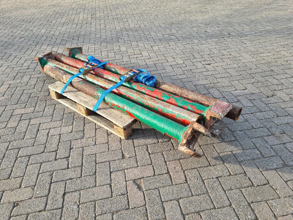 4 oude gietijzeren palen pilaren zuilen, Maison & Meubles, Accessoires pour la Maison | Colonnes & Piliers, Comme neuf, Enlèvement