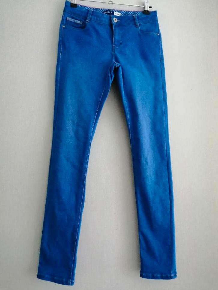 magnifique pantalon Okaidi taille 12 ans, Enfants & Bébés, Vêtements enfant | Taille 152, Comme neuf, Fille, Pantalon, Envoi